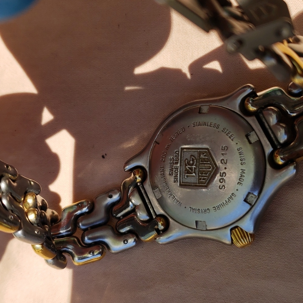 Two toned Tag watch - Picture 4 of 5
